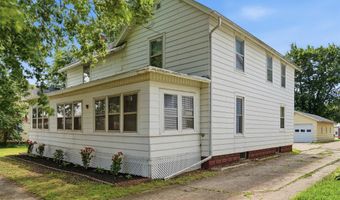 22 N Metcalf Ave, Amboy, IL 61310