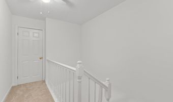 1 E Hayestown Rd 33, Danbury, CT 06811