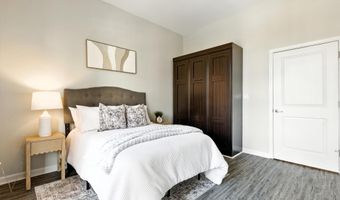 309 HOLLAND Ln 222, Alexandria, VA 22314