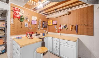 447 Sumark Way, Ann Arbor, MI 48103