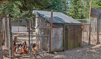 7608 E Tellum Ave, Athol, ID 83801
