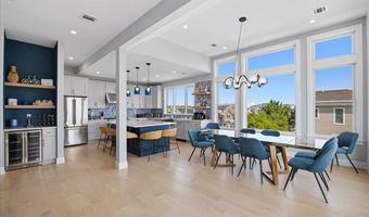 115 9TH St, Beach Haven, NJ 08008