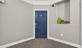 41895 CATHEDRAL VALLEY Sq 401, Aldie, VA 20105