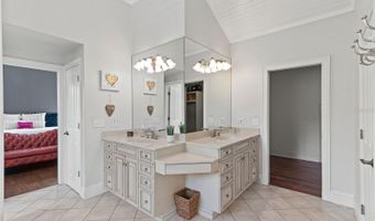 521 SHERIDAN Blvd, Orlando, FL 32804