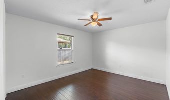 5609 Price Plantation Rd, Baker, FL 32531