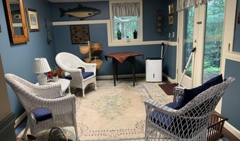 46 Club House Ln 9, Auburn, ME 04210