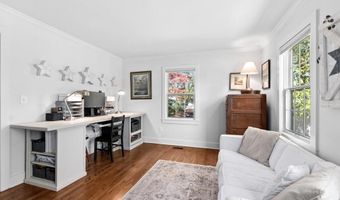 8 Seagate Rd, Darien, CT 06820