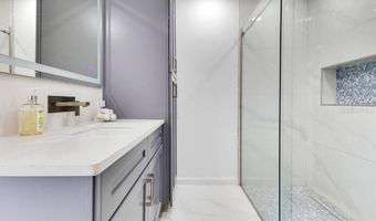 49 INTERLAKEN Rd, Orlando, FL 32804