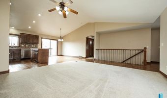 2609 E Sunflower St, Brandon, SD 57005