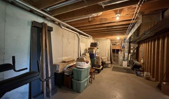 14115 Amanda Ln, Basehor, KS 66007