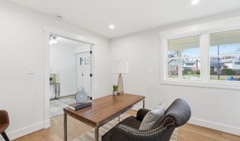 9803 DE PAUL Dr, Bethesda, MD 20817