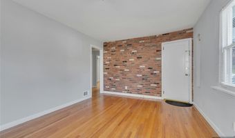 132 River Edge Road 1, Bergenfield, NJ 07621