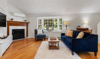 1 Blackhorse Dr, Acton, MA 01720