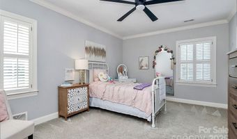 906 Colonial Dr, Albemarle, NC 28001