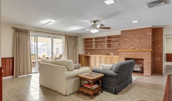 1215 N State St, Abbeville, LA 70510