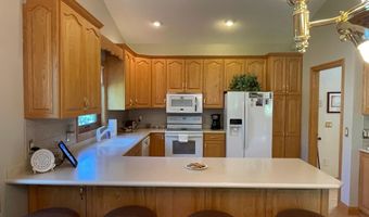 1205 26th St SW, Austin, MN 55912