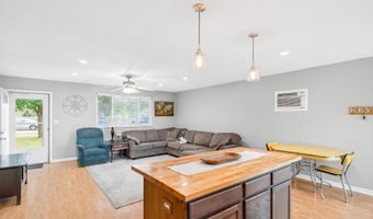 206 Shannon Dr, Anna, OH 45302