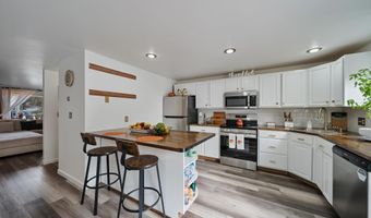 69 Birch Glen Dr 2, Bennington, NH 03442