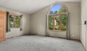 440 BEVERLY Dr, Amherst, WI 54406