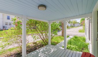 86 High St, Belfast, ME 04915