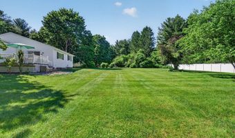 15 Lovejoy Rd, Andover, MA 01810