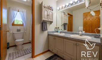 14 Beacon Dr, Cody, WY 82414