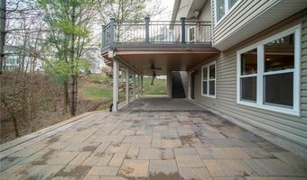 570 Castle Ridge Dr, Ballwin, MO 63021