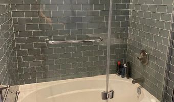 1000 N RANDOLPH St 104, Arlington, VA 22201