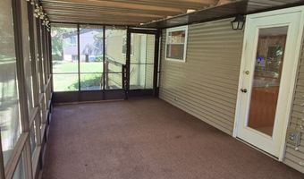 7930 Rolling Hills Dr, Athens, OH 45701