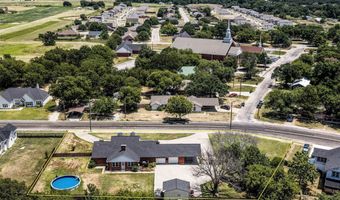 405 N Wickham St, Alvord, TX 76225