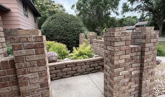 403 NE 22nd Ave, Aberdeen, SD 57401