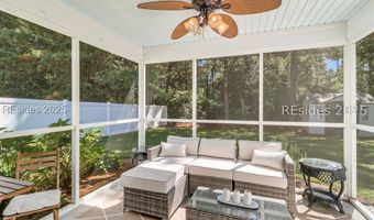 28 Lakeside Dr, Bluffton, SC 29910