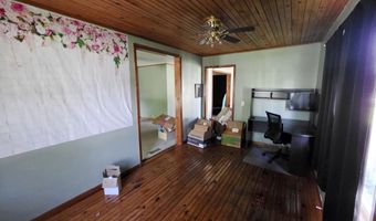517 S Adams Ave, Aurora, MO 65605