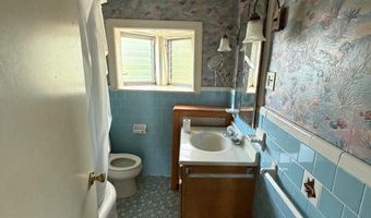 105 S OAK Ave, Aldan, PA 19018