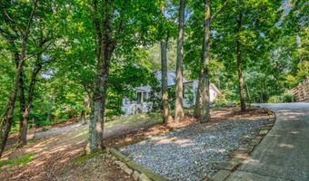813 Lakeshore, Berkeley Lake, GA 30096