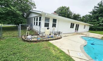 861 Oak Crst, Baxter Springs, KS 66713