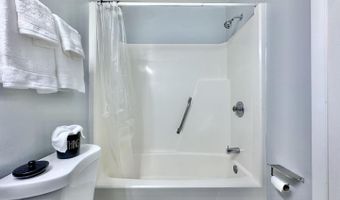 16719 HURON St, Accokeek, MD 20607