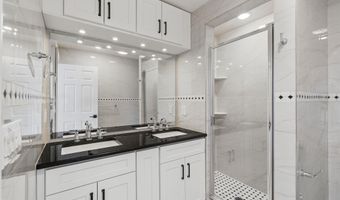 14 W 49TH St 2, Bayonne, NJ 07002