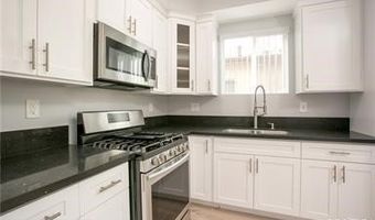 614 W 85th St 1/2, Los Angeles, CA 90044