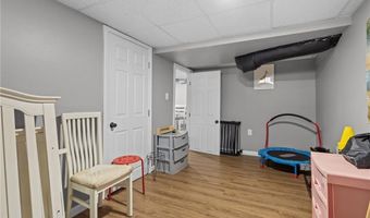 33 Belmont Ave, East Providence, RI 02914