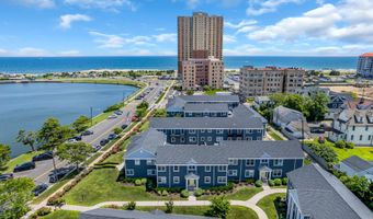 304 Deal Lake Dr 34, Asbury Park, NJ 07712