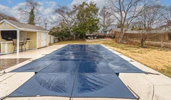 48 W BOLTON Ave, Absecon, NJ 08201