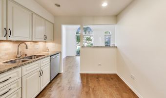 1912 N Coldspring Rd, Arlington Heights, IL 60004