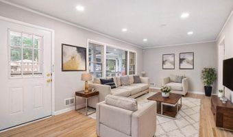 2549 Fontaine, Decatur, GA 30032