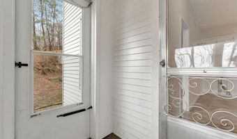 38 Long St, Barre, VT 05641