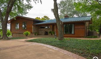 364 E 1600 Rd, Baldwin City, KS 66006
