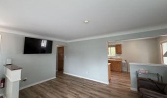 1819 Washington St, Algonac, MI 48001