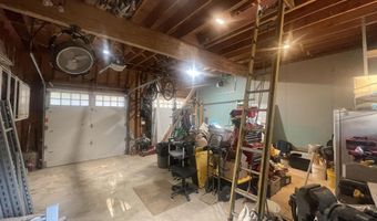 266 Orchard Ave, Belford, NJ 07718