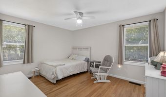 9 Broadview Ave, Berkley, MA 02779