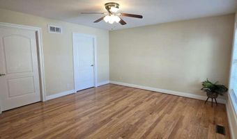 404 SUMMIT Dr, Blades, DE 19973
